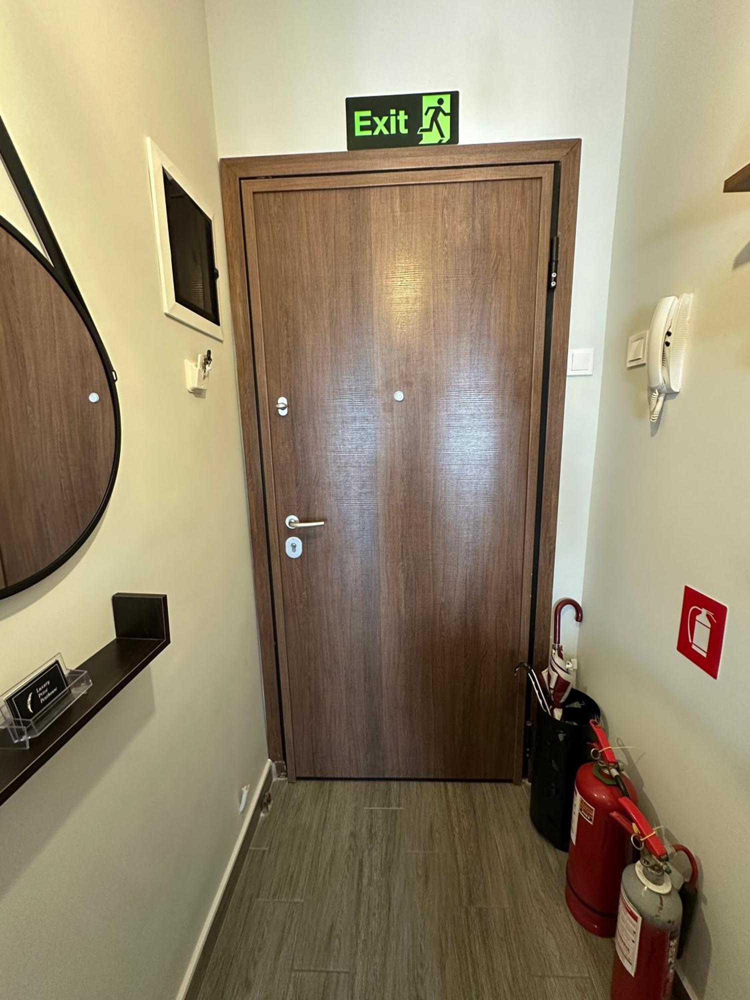 Luxury Prive Penthouse Apartment Серес Екстериор снимка